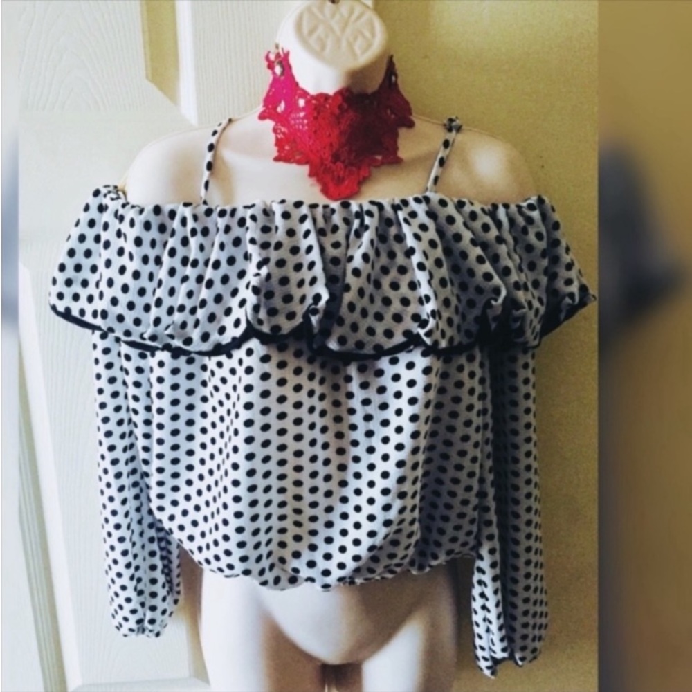 💕 Black Off Shoulder Black & White Polka Dot Blouse